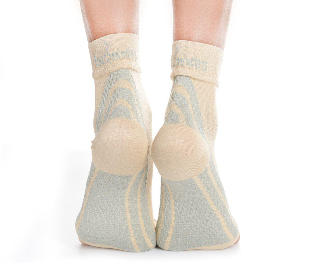 Footminders Plantar Fasciitis Compression Socks/Sleeves (Pair) - Relieve foot and heel pain due to flat feet or heel Spurs - Footminders Inc.