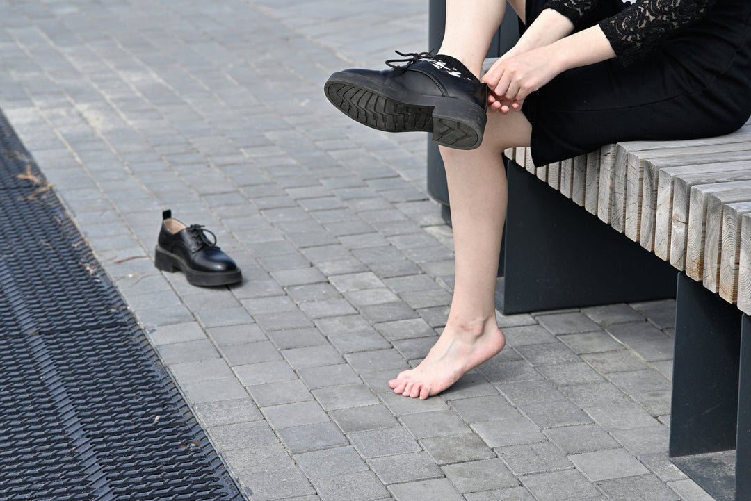 Correlation Between Pain & Shoe Fashion