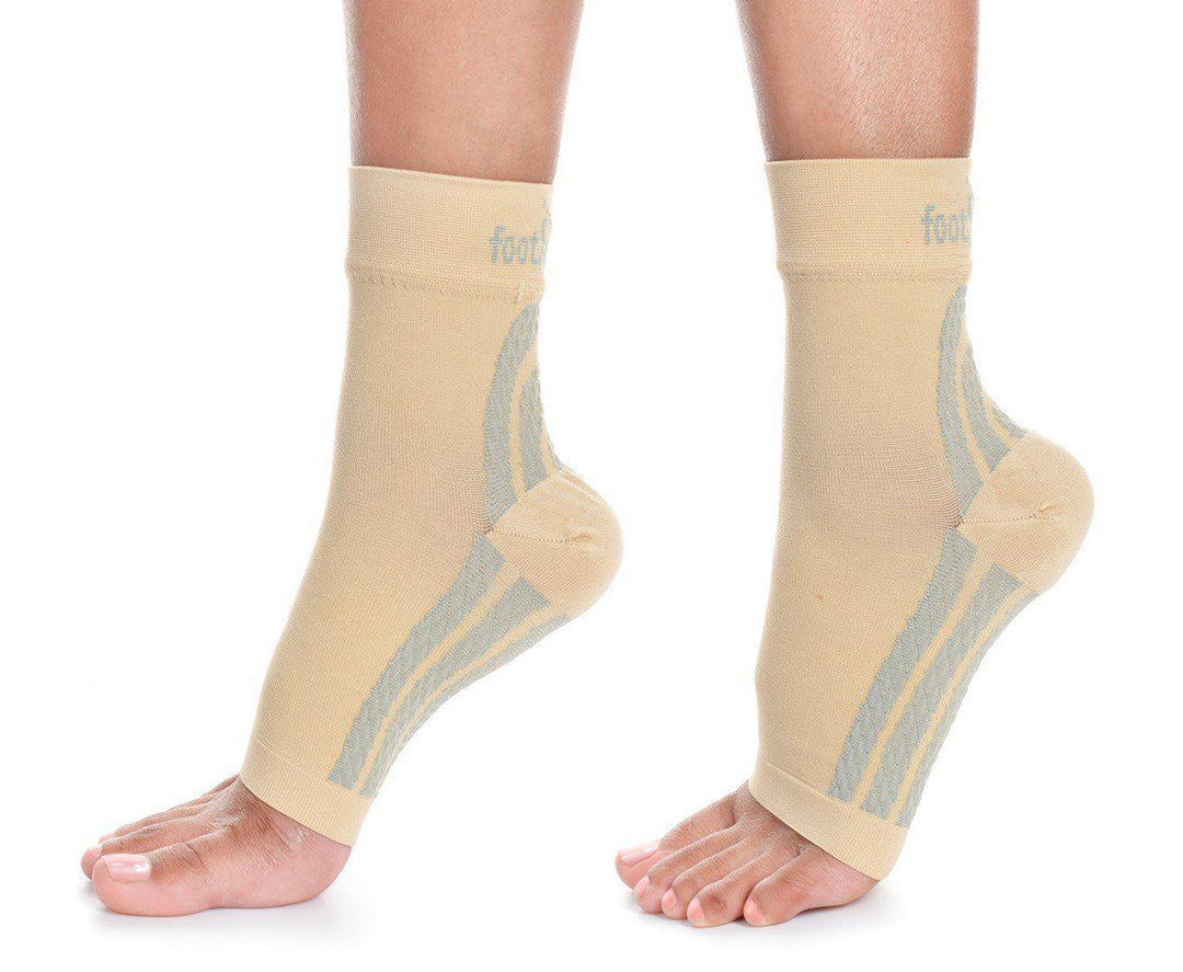 Footminders Plantar Fasciitis Compression Socks/Sleeves (Pair) - Relieve foot and heel pain due to flat feet or heel Spurs - Footminders Inc.